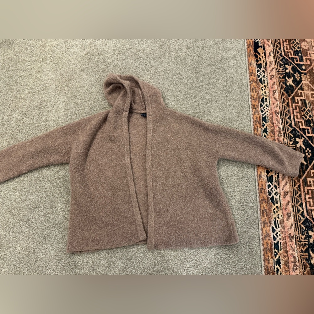 SOLD American Eagle Cozy Pinkish/Purpleish Sweater Size: XL